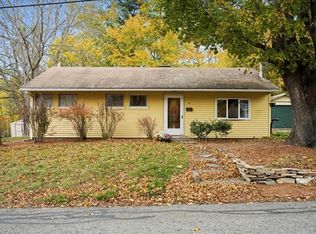 2 Sunset Ln, Spencer, MA 01562