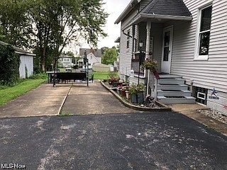 3rd image of 20 Lincoln Ave