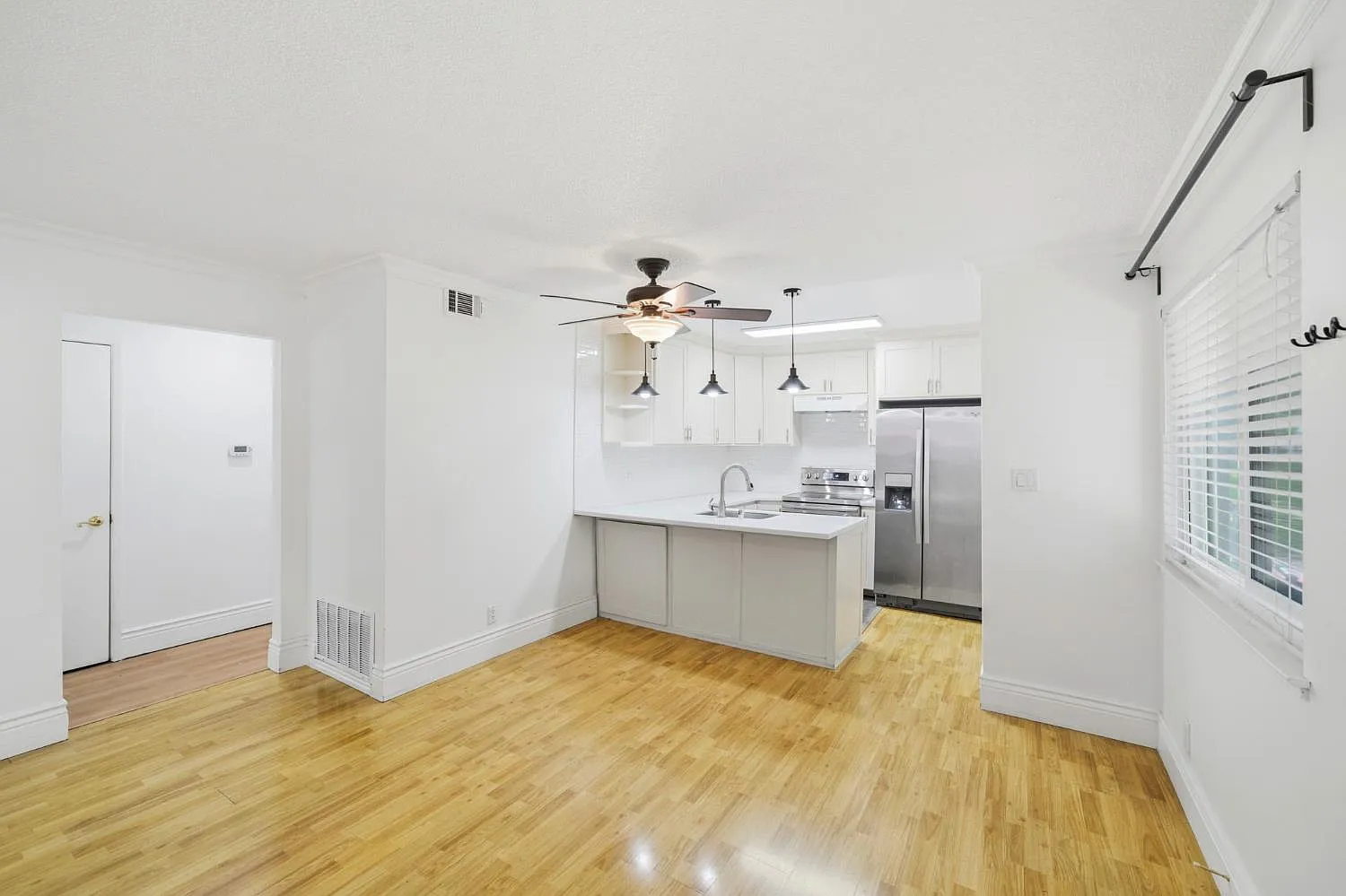 2 bed, 795 sqft, $1,750 — Photo 1