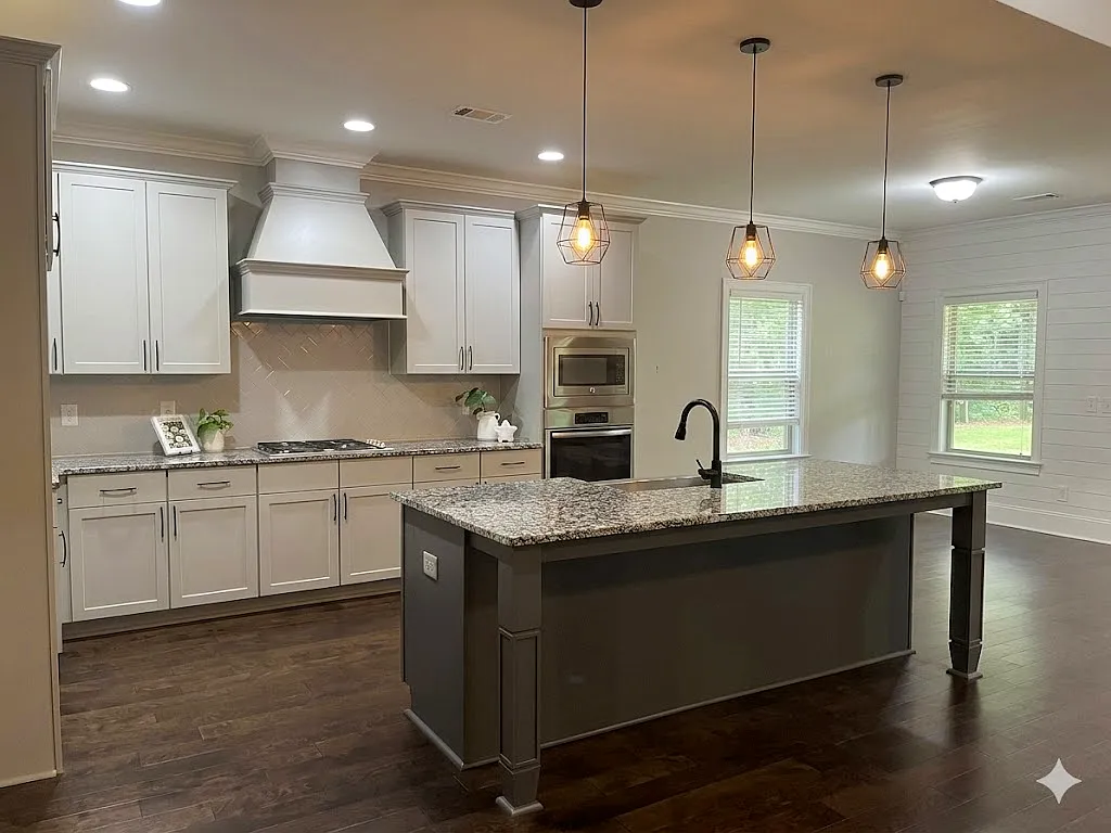 4 bed, 2392 sqft, $2,800 — Photo 2