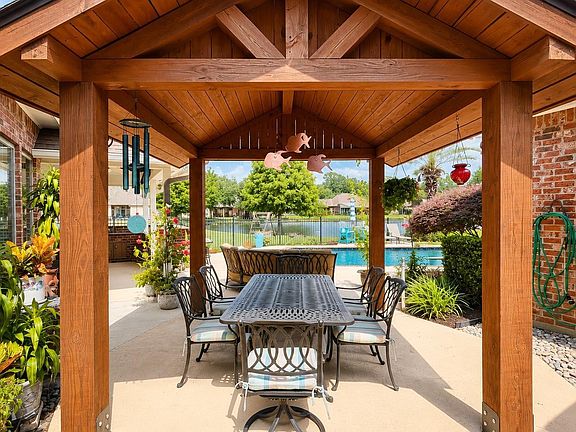 5th image of 43097 Lighthouse Ln