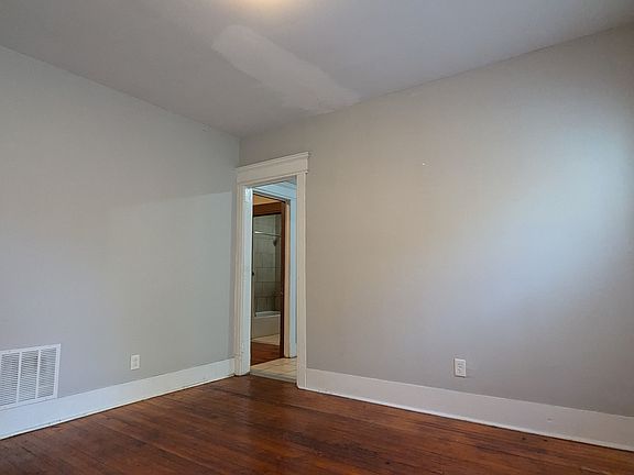 3rd image of 20 Howard Ave #B