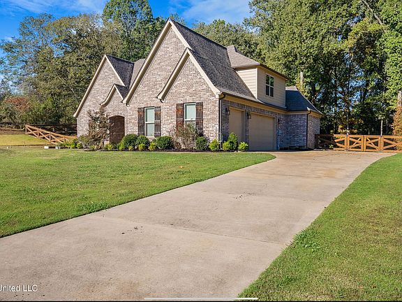 2nd image of 5199 Dixie Creek Dr