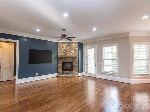 2616 Ladley Ct, Charlotte, NC 28226