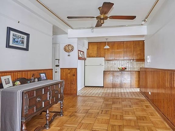 3rd image of 320 W 76th St #10C