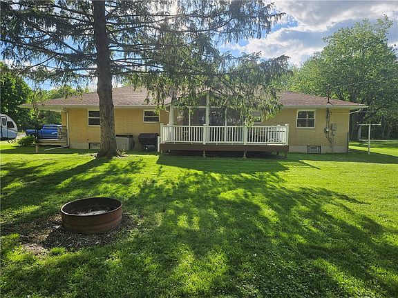 5th image of 3998 Willowcrest Rd