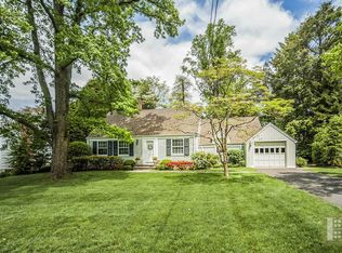 6 Tyler Dr, Darien, CT 06820