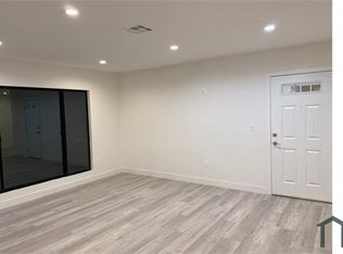11420 Oxnard St, North Hollywood, CA 91606