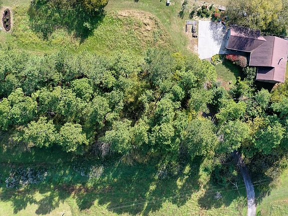 3rd image of 674 Martin Mill Pike