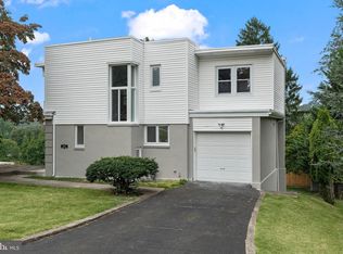 8311 Childs Rd, Wyndmoor, PA 19038