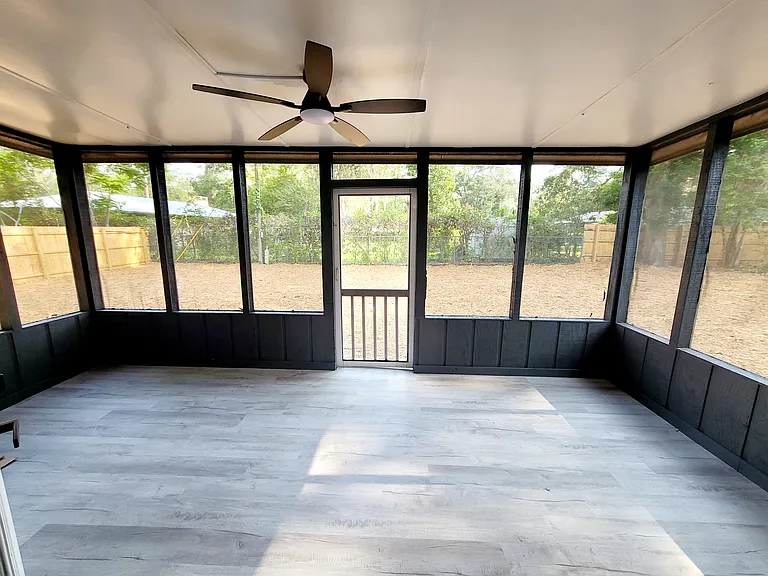 3116 W University Ave — Photo 53