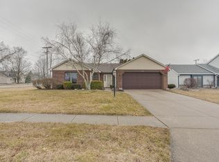 7405 Sunderland Dr, Fort Wayne, IN 46835