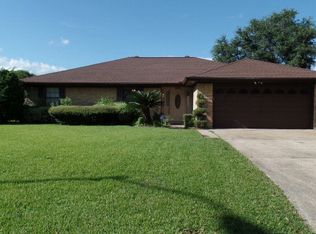 4031 Cobblestone Ln, Port Arthur, TX 77642