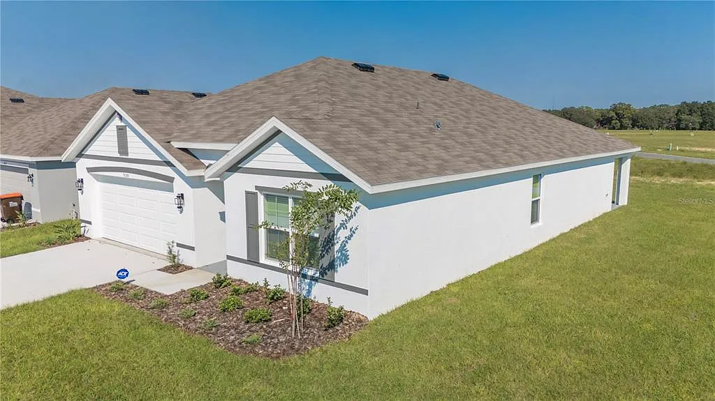 Building Photo - 9109 SW 45th Ter