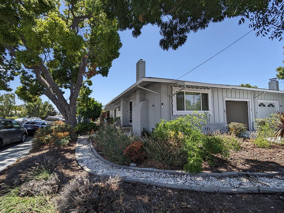 1st image of 1090 White Dr