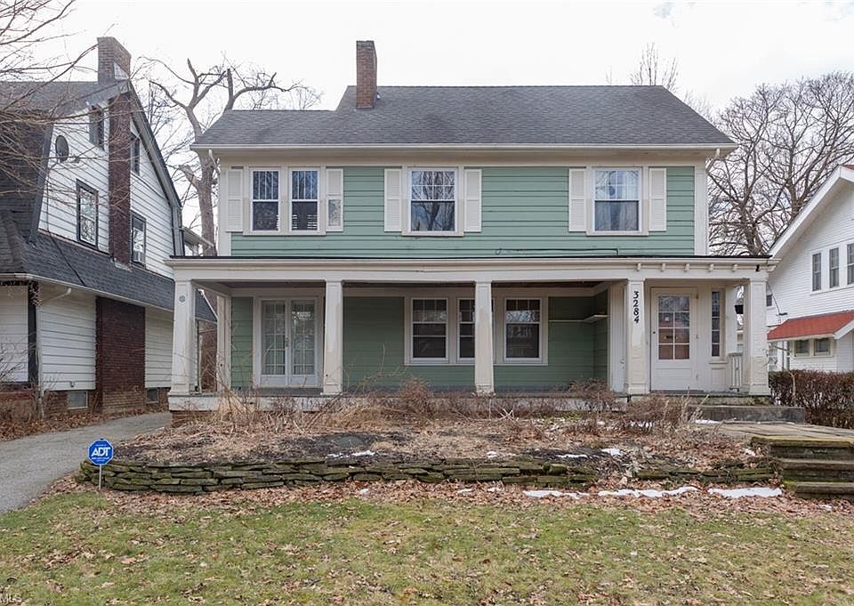 1st image of 3284 Euclid Heights Blvd