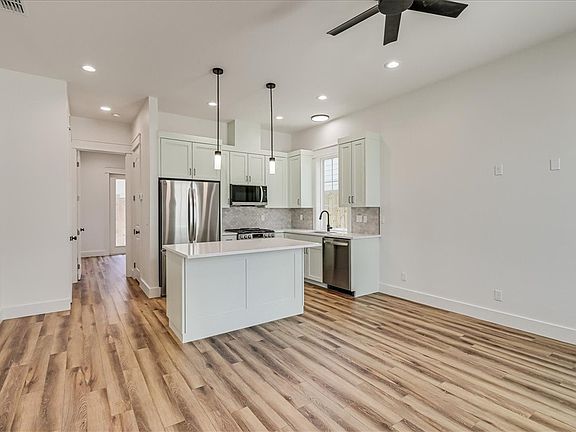 3rd image of 236 Nautilus St
