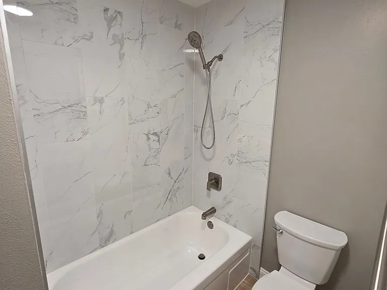 Providence House Apartments — Photo 17