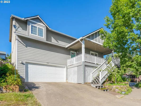 13444 SE Piper Dr, Happy Valley, OR 97086