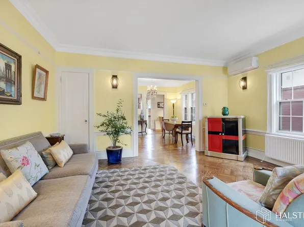 178 Sullivan Place image 1 of 7