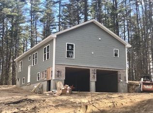 172 Robinhood Rd, Wakefield, NH 03830