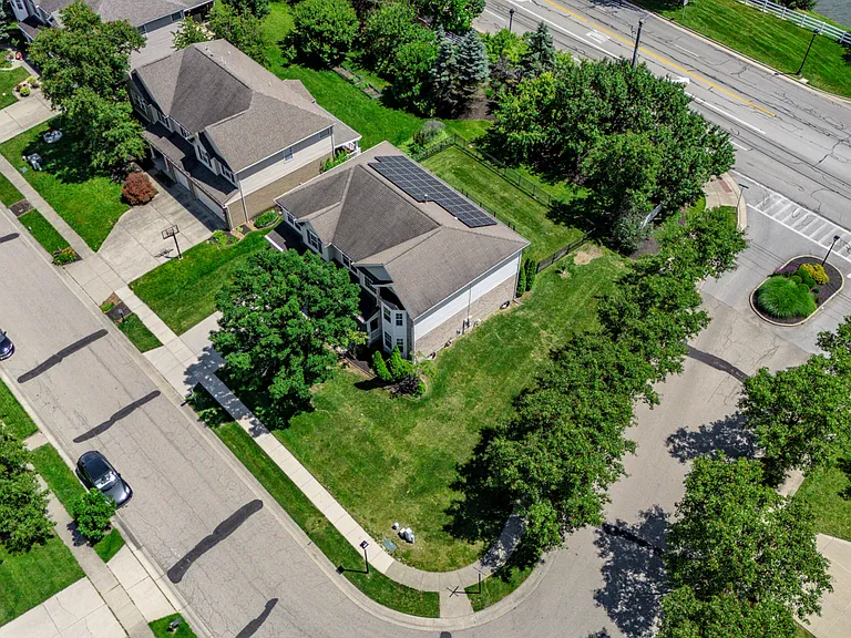 4431 Spring Field Ln — Photo 45