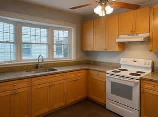 125 E Elm Ave #1, Quincy, MA 02170