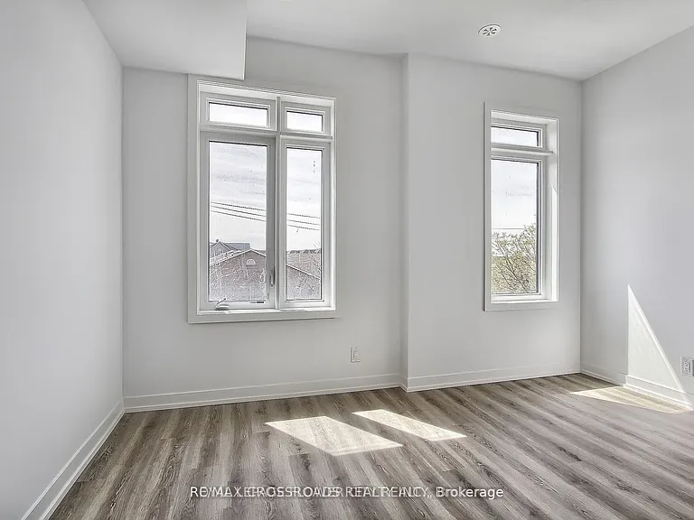 98 Bartley Dr — Photo 22
