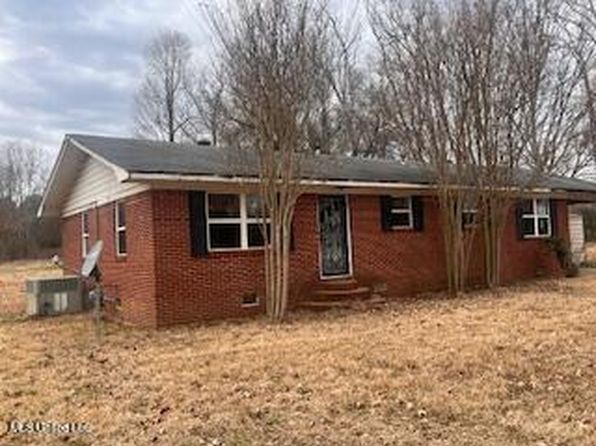 5685 Carrollton Rd, Grenada, MS 38901