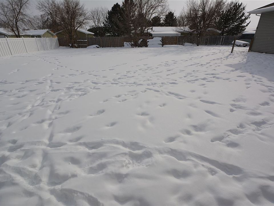 2nd image of 3002 W 4th St