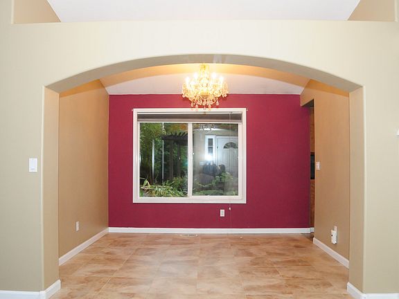 3rd image of 13518 NE 1st Pl