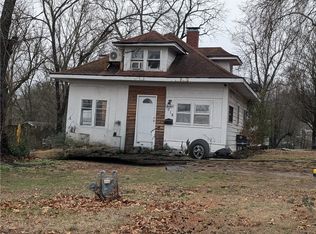 1018 W Stephenson Ave, Harrison, AR 72601