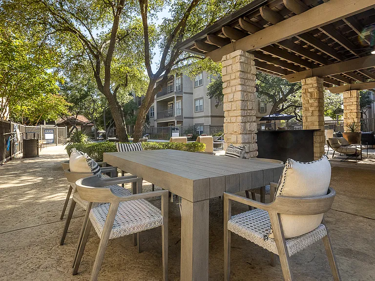 Villas at Rogers Ranch — Photo 34
