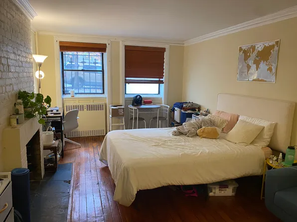 219 Clinton Avenue image 1 of 6