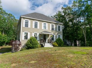 27 Boulder Dr, Barrington, NH 03825