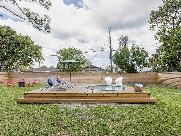 1230 NW 7th Ave — Photo 45