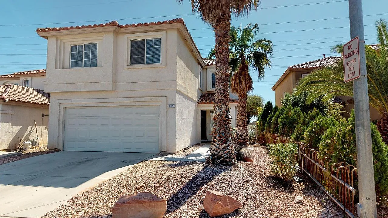 4 bed, 2.5 bath, 2212 sqft, $2,100 — Photo 1