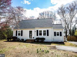 443 Ferry Rd, Fredericksburg, VA 22405