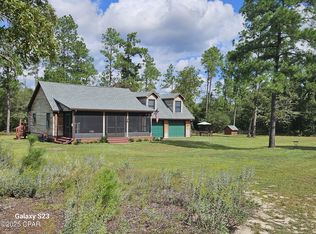 20527 Ring Rd, Fountain, FL 32438