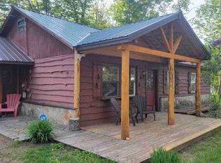 20 Arnold Dr, Saranac Lake, NY 12983