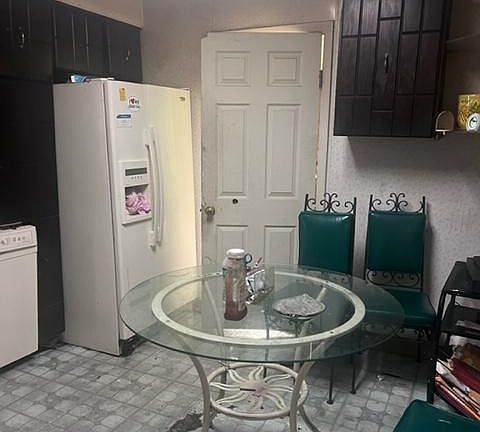 4th image of 3836 W Girard Ave