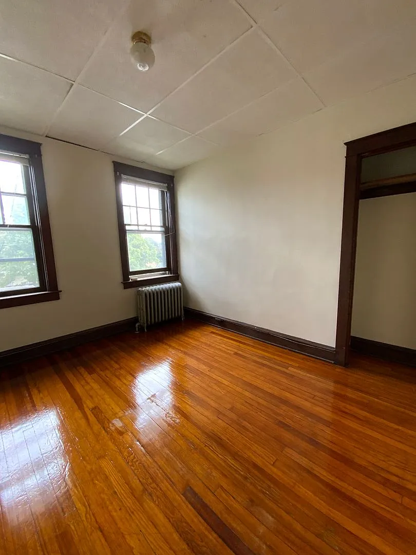 48 S Hazel Street — Photo 3