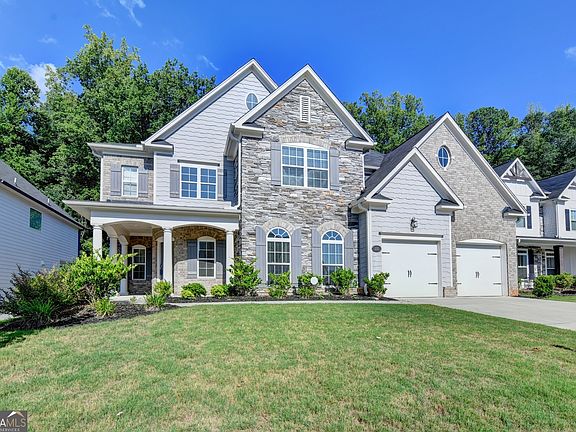 3rd image of 232 Wild Rose Cir