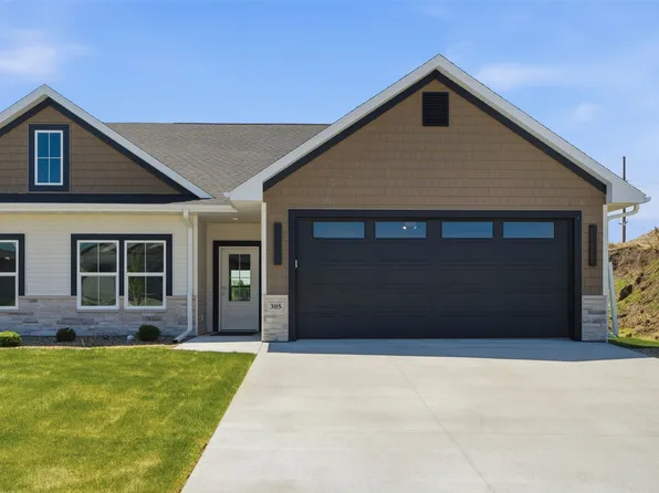 305 Dutch Dr, Robins, IA 52328