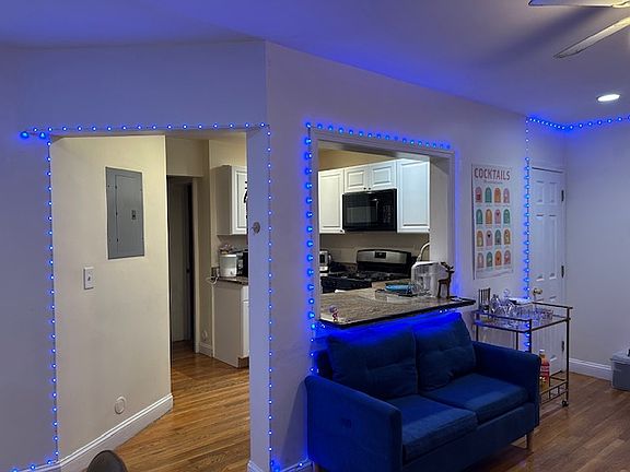 2nd image of 73 Egmont St APT 3