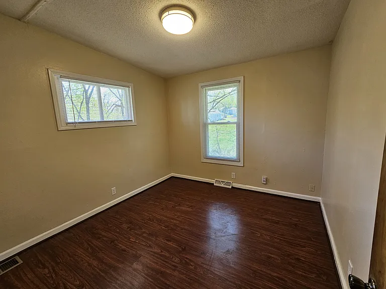 3147 Cleveland Ave — Photo 23