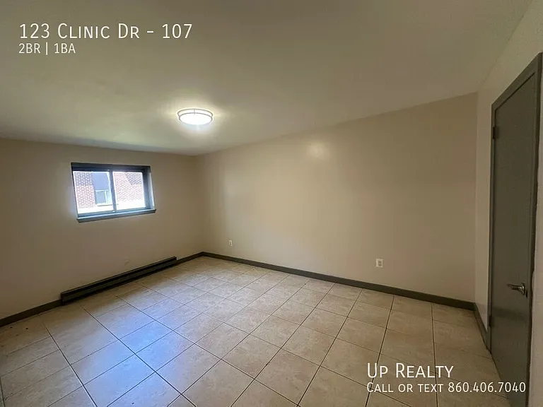 123 Clinic Dr #107 — Photo 2