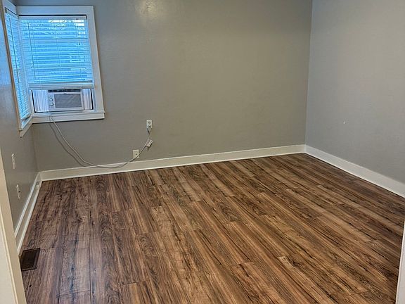 3rd image of 1201 E Garden Ave