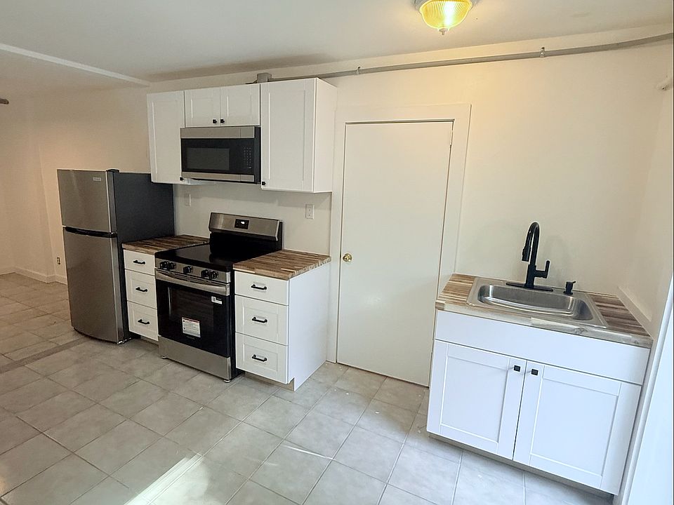 1st image of 800 Olivia St APT C