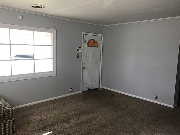 5th image of 210 Johnson St